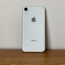 iPhone XR ホワイト 64gb