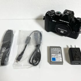 【シャッター回数約1023】OM SYSTEM オリンパス (OLYMPUS) デジタル一眼カメラ OM-5 ボディ [ブラック] 【中古】【非常に良い】【25801109097404】