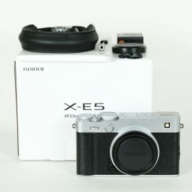 [新品同様 | シャッター数240回] FUJIFILM X-E5 [ボディ シルバー] | FUJIFILM Xマウント