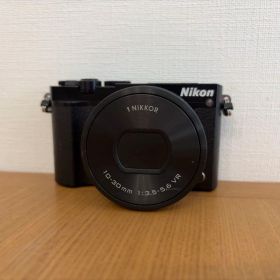 Nikon 1J5 NIKKOR 10-30mm ブラック