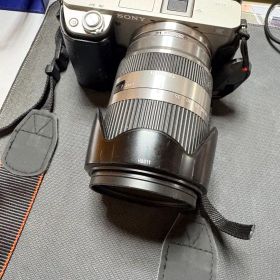 SONY α6000 ミラーレスカメラ タムロン望遠18-200mmレンズ付き