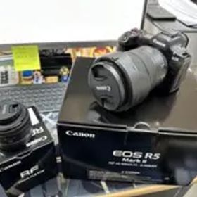 EOS R5 II RF 24-105mm F4 RF 50mm F1.8
