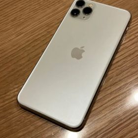 Apple iPhone 11 ProMax 本体 シルバー 256gb
