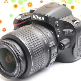 Nikon D5100 ☆スマホに転送☆即使える！初心者向け☆高画質＆自撮りOK