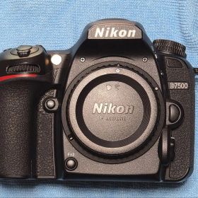 Nikon D7500 ボディ