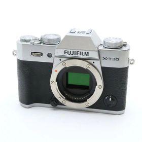 【中古】 《美品》 FUJIFILM X-T30 ボディ シルバー【ファインダーカバー部品交換/各部点検済】 [ デジタルカメラ ]