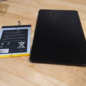 更に値下げ Fire HD 10（第11世代） 用新品バッテリー 本体おまけ