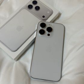 Apple iPhone 14 Pro シルバー SIMフリー