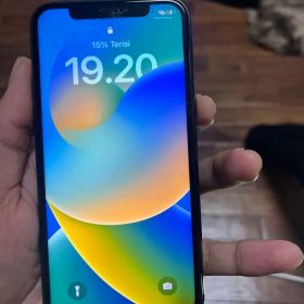 iPhone 11 Pro 256GB スペースグレーSIMフリージャンク品