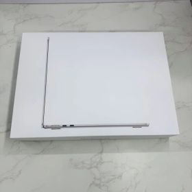 保証付き MacBook Air 2025 M4 16GB 512GB