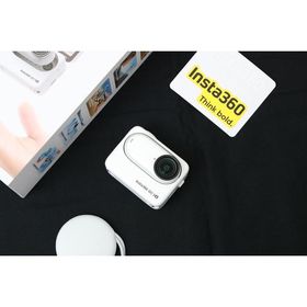 【全額返金保証】美品｜Insta360 GO 3S (128GB) [アークティックホワイト] CA01-M5125-2E4