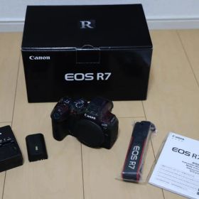 【美品・保証期間中】キヤノン EOS R7 ボディ ミラーレス一眼