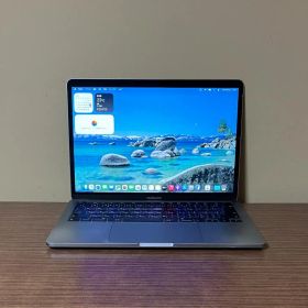 i7、高速、高性能、Macbook Pro 2020、32GB、1TB