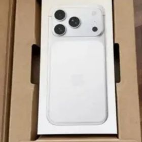 【新品未開封】iPhone17ProMax 256GB SIMフリー シルバー