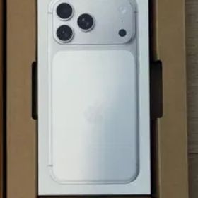 【即発送】iPhone 17 Pro Max simフリー