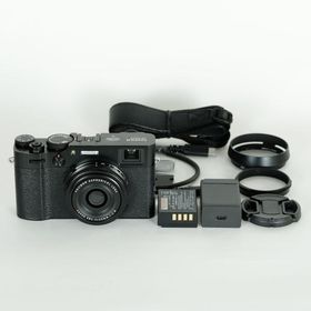 [良品｜シャッター数7,000回｜メタルフード付] FUJIFILM X100V ブラック / コンパクトデジタルカメラ