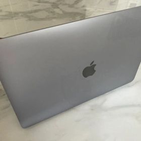【中古】MacBook Air 13inch スペースグレイ