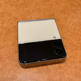 【美品】GALAXY Z Flip 3 SIMフリー 128GB クリーム(スマートフォン本体)