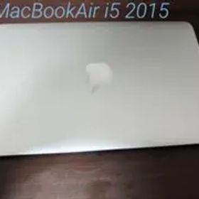 Apple MacBook Air 11インチ 2015