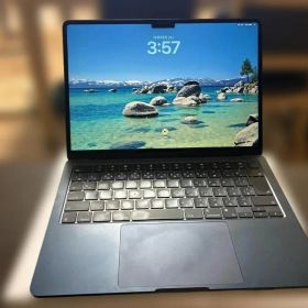 MacBook Air M2 ミッドナイト 512GB