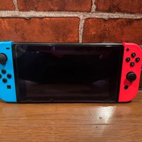 Nintendo Switch本体 + Joy-Con（青/赤）セット 正規品
