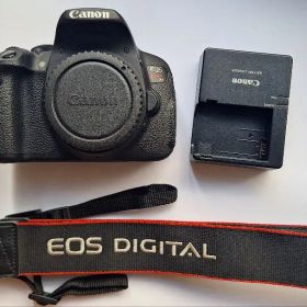 Canon EOS KISS X7i ボディ