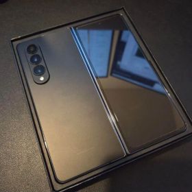 Samsung Galaxy Z Fold 4 ブラック
