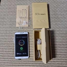 未使用に近い galaxy note3 おまけ バッテリーとバッテリー充電器