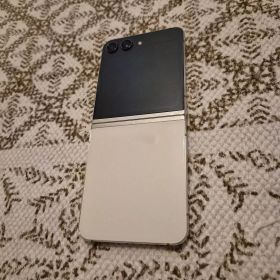 Samsung Galaxy Z Flip 5 香港版