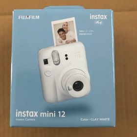 FUJIFILM instax mini 12 とチェキミニフイルム1個