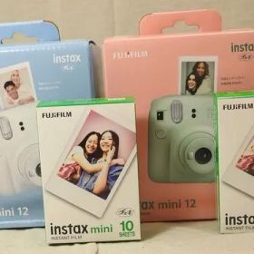 チェキ instax mini 12 2台 ホワイト グリーン フイルム20枚