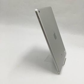 Apple iPad 第5世代 128GB シルバー Wi-Fi 動作確認済 【全額返金保証】【最速発送】