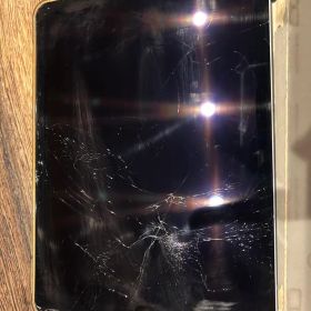 iPad Air第4世代 本体 256G シルバー 画面傷あり