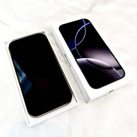 Apple iPhone 13 ブラック 本体 SIMフリー