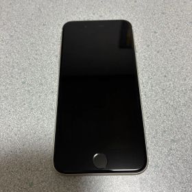 Apple iPhone SE(第3世代)ホワイト 本体、iFaceカバー付き