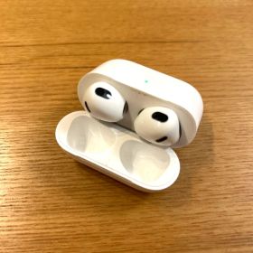 Apple アップル 純正 AirPods(第3世代) イヤホン ケース付き