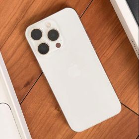 Apple iPhone 15 Pro 256GB 本体 ナチュラルチタニウム