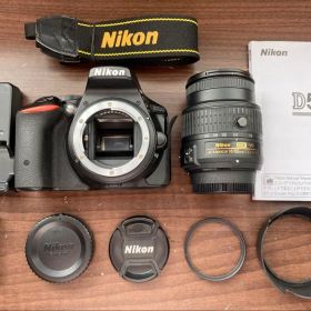 【美品】ニコン Nikon D5500 18-55 VR II レンズキット