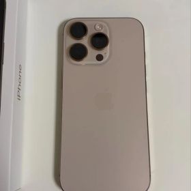 極美品 iPhone 16 Pro 256GB デザートチタニウム