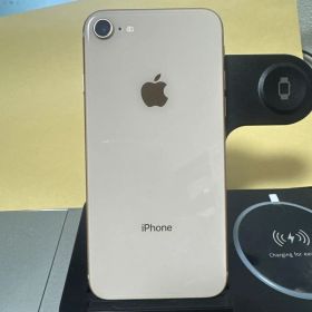 iPhone 8 64GB バッテリー 78%