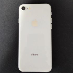 Apple iPhone 8 本体