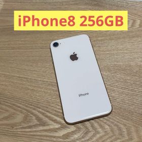 iPhone8 256GB ゴールド