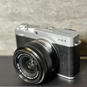 FUJIFILM X-E4 レンズキット 美品 ショット数96 元箱・付属品完備