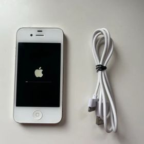 Apple iPhone 4S ホワイト 本体とUSBケーブル