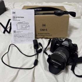 OM SYSTEM OM-5 デジタル一眼レフカメラ デジカメほぼ新品