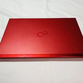 富士通 赤いボディの薄型 938g Lifebook、Win11/8G/256G