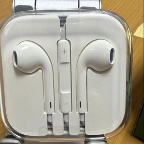 Apple EarPods ホワイト