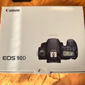 【美品】高性能一眼レフ Canon EOS 90D（ボディのみ）