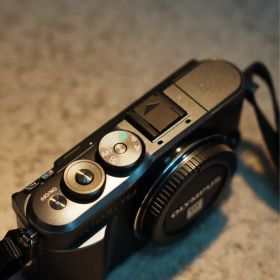 OLYMPUS PEN E-PL10 ブラック レンズ2個セット セット売り