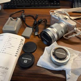 OLYMPUS E-PL10 ダブルズームキット おまけ付き